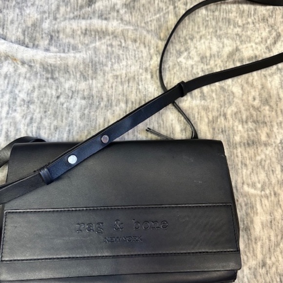 Rag and Bone Walker Leather Crossbody Bag - Picture 11 of 11